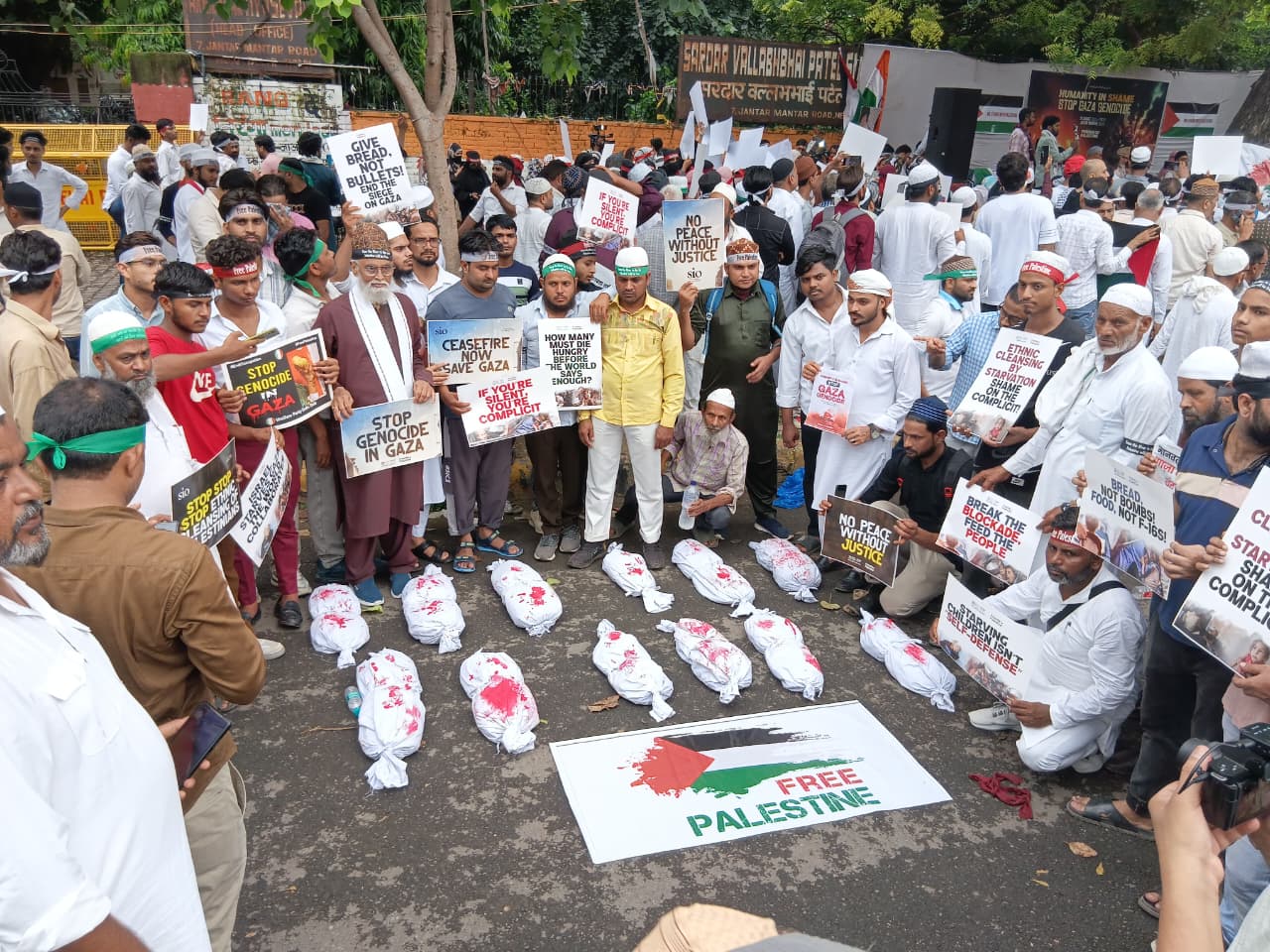 9d8b0c19 3fee 481a 827d 1ac1b8f08e83